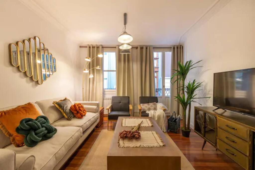 Exclusivo Apartamento En El Casco Viejo Bilbao Exterior photo